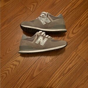New Balance Men's Gray Sneakers